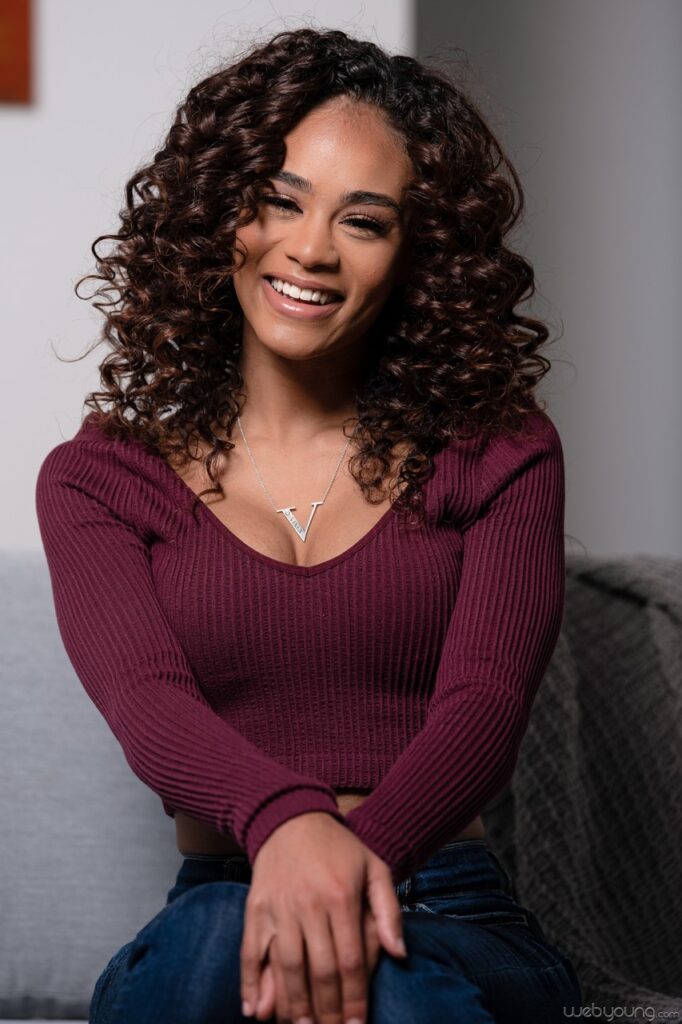 Top 20 Sexiest Pornstars SexiestPornstars.com - Sexiest pornstar Scarlit Scandal porn pics sfw